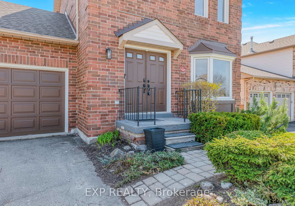 11-kingsgate-crescent-east-gwillimbury-ontario-n13047238