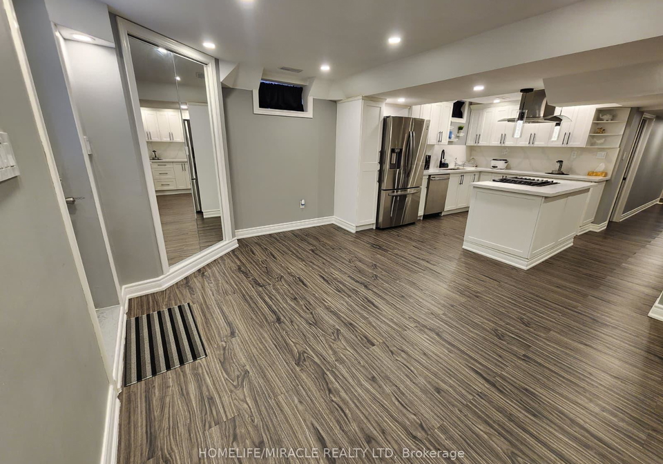 80-littleleaf-crescent-markham-ontario-n13047410