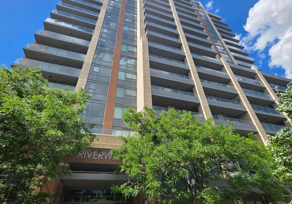 18-uptown-drive-markham-ontario-n13047432