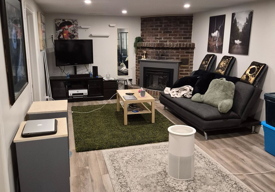 807-greenfield-crescent-newmarket-ontario-n13048024