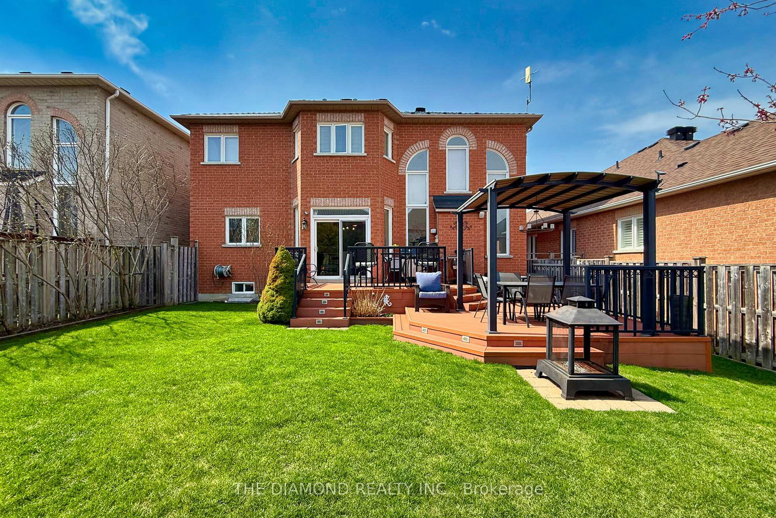 9-amos-court-markham-ontario-n13049092