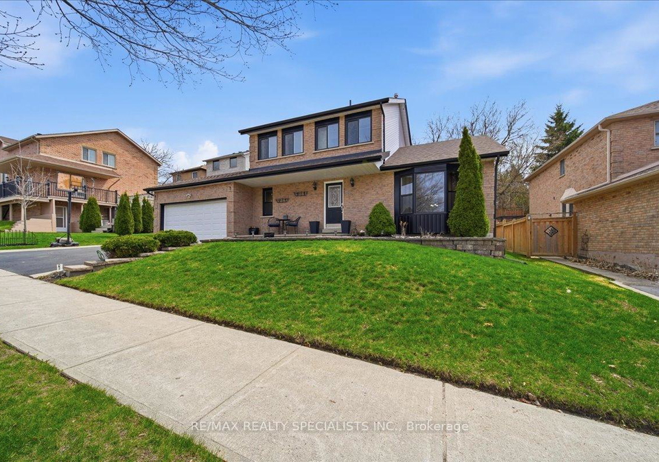 53-fox-run-lane-bradford-west-gwillimbury-ontario-n13049224