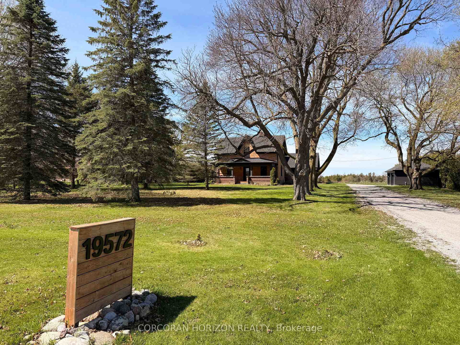19572-centre-street-east-gwillimbury-ontario-n13049390