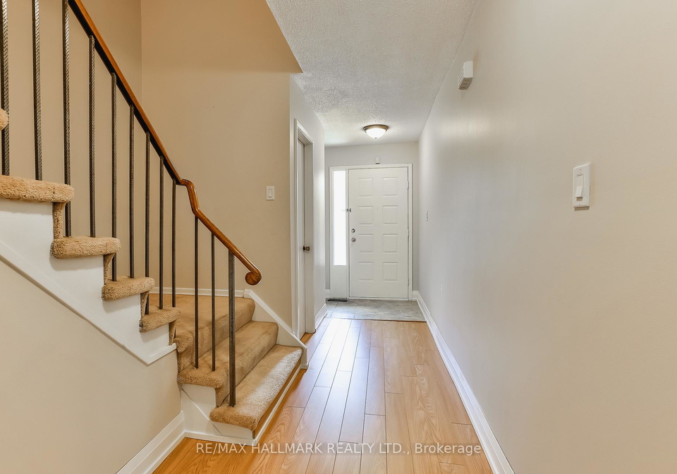 5-michael-drive-richmond-hill-ontario-n13049880
