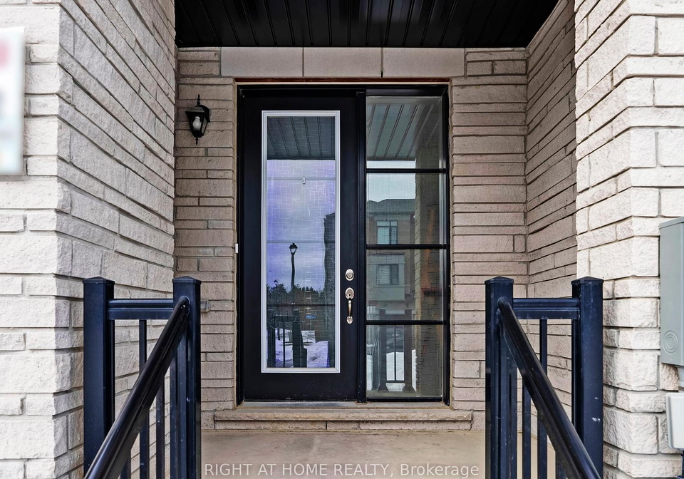 250-vermont-avenue-newmarket-ontario-n13050602