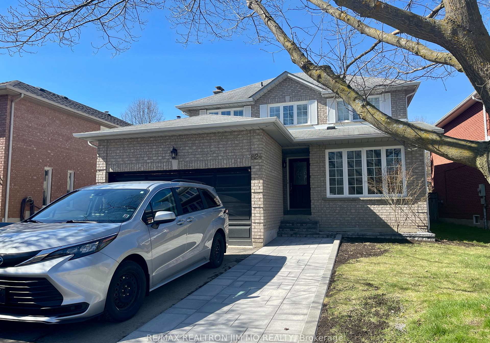 824-college-manor-drive-newmarket-ontario-n13051294