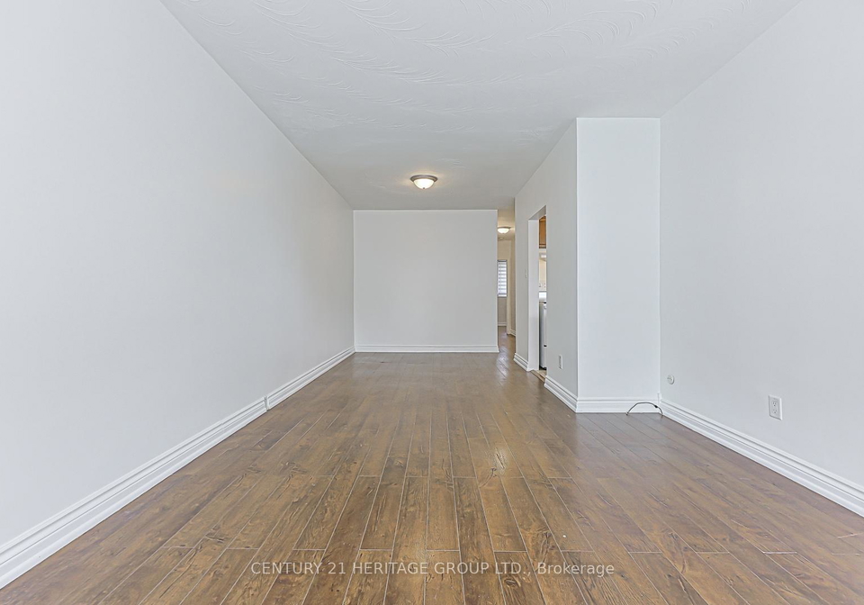42-lindsay-avenue-newmarket-ontario-n13052010