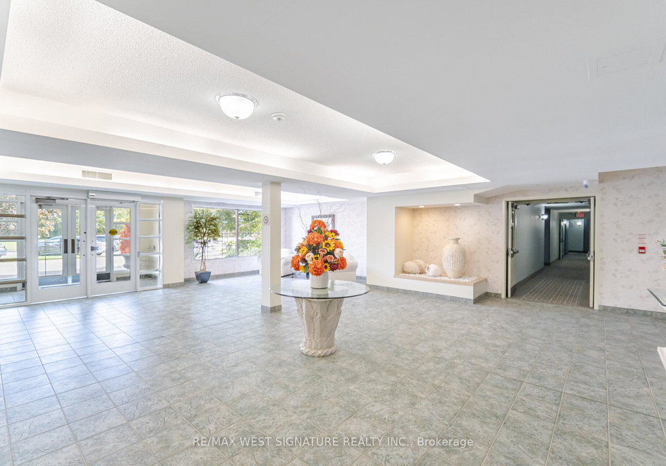 75-treelawn-boulevard-vaughan-ontario-n13052146