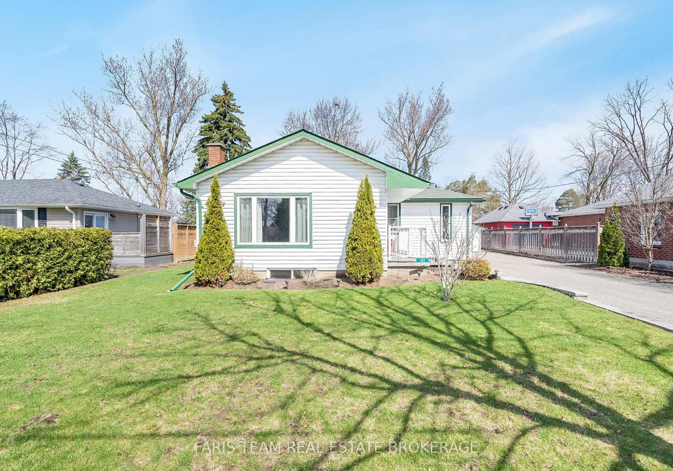 142-oriole-drive-east-gwillimbury-ontario-n13052226