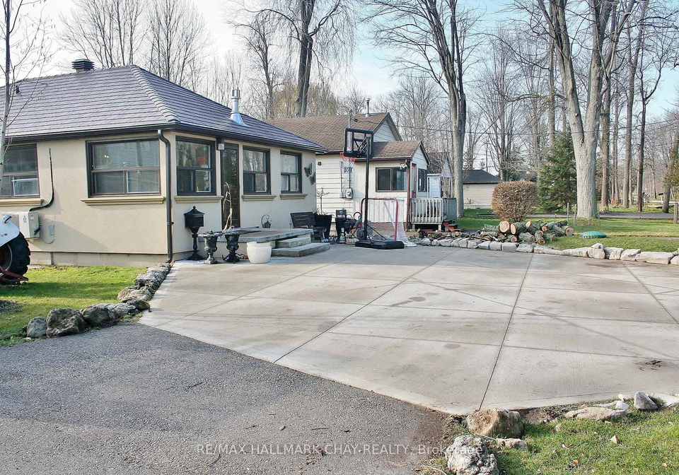 1099-poplar-drive-innisfil-ontario-n13052300