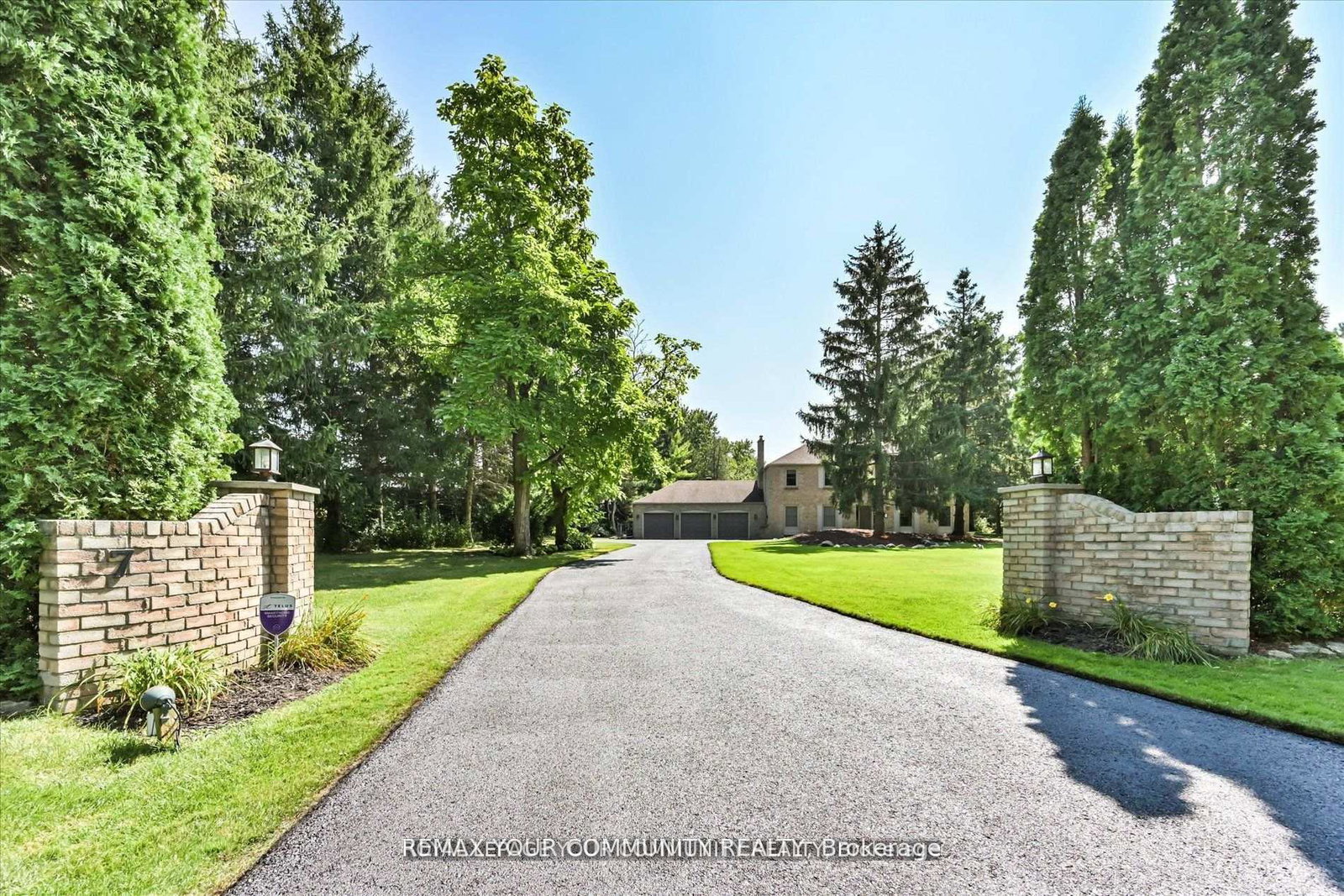 7-skyview-lane-aurora-ontario-n13052540