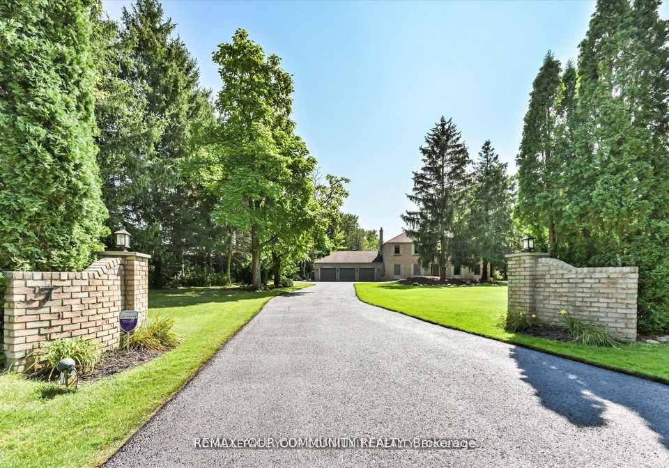 7-skyview-lane-aurora-ontario-n13052540