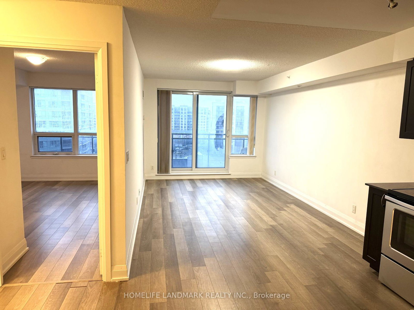372-highway-7-east-road-richmond-hill-ontario-n13053054