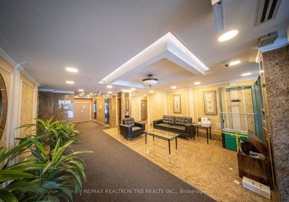 135-pond-drive-markham-ontario-n13054284