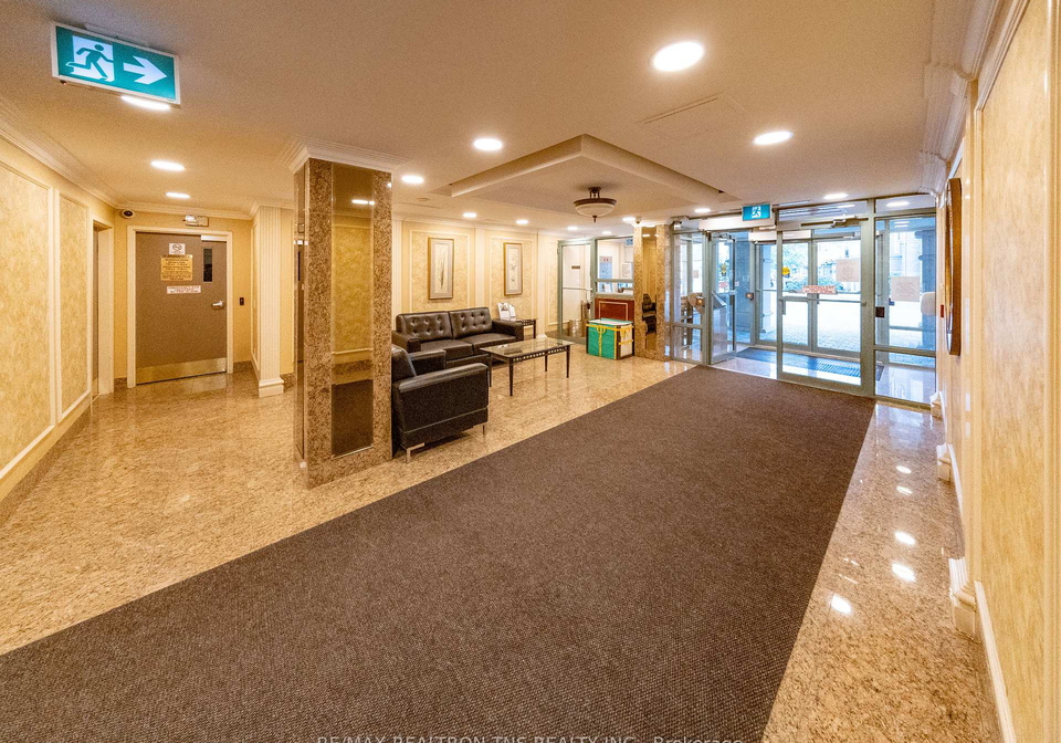 135-pond-drive-markham-ontario-n13054284