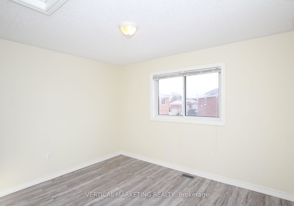 35-buchanan-drive-new-tecumseth-ontario-n13054296