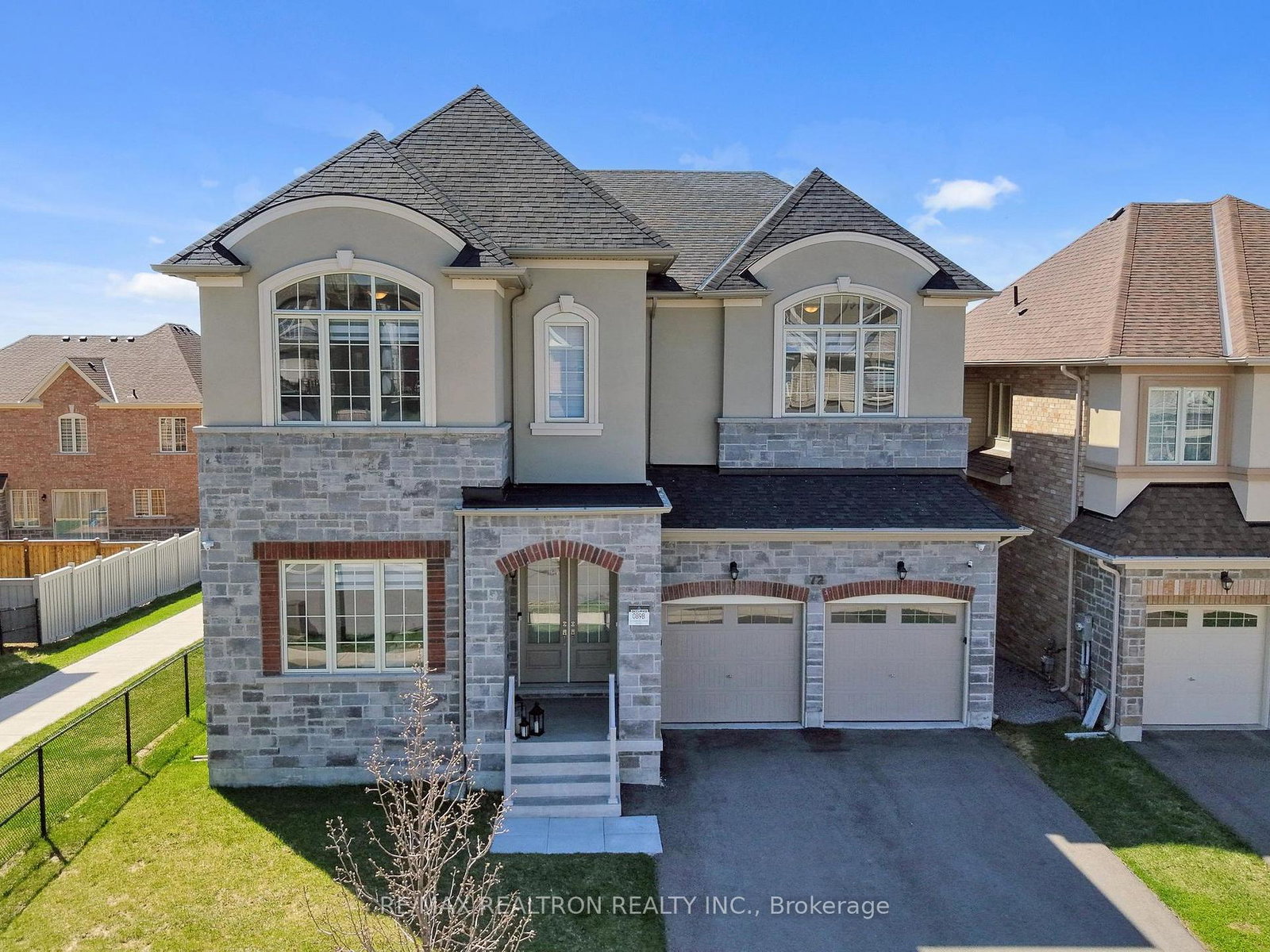 72-carriage-shop-bend-east-gwillimbury-ontario-n13054358
