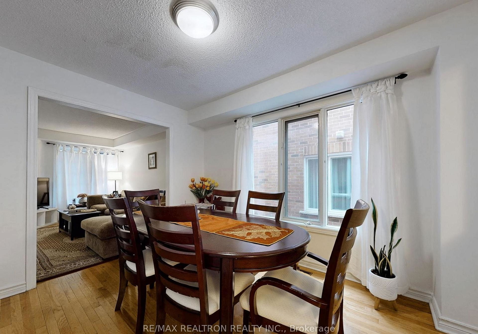 99-widdifield-avenue-newmarket-ontario-n13055242