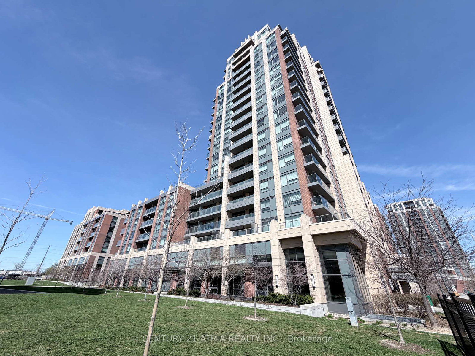 18-uptown-drive-markham-ontario-n13055476