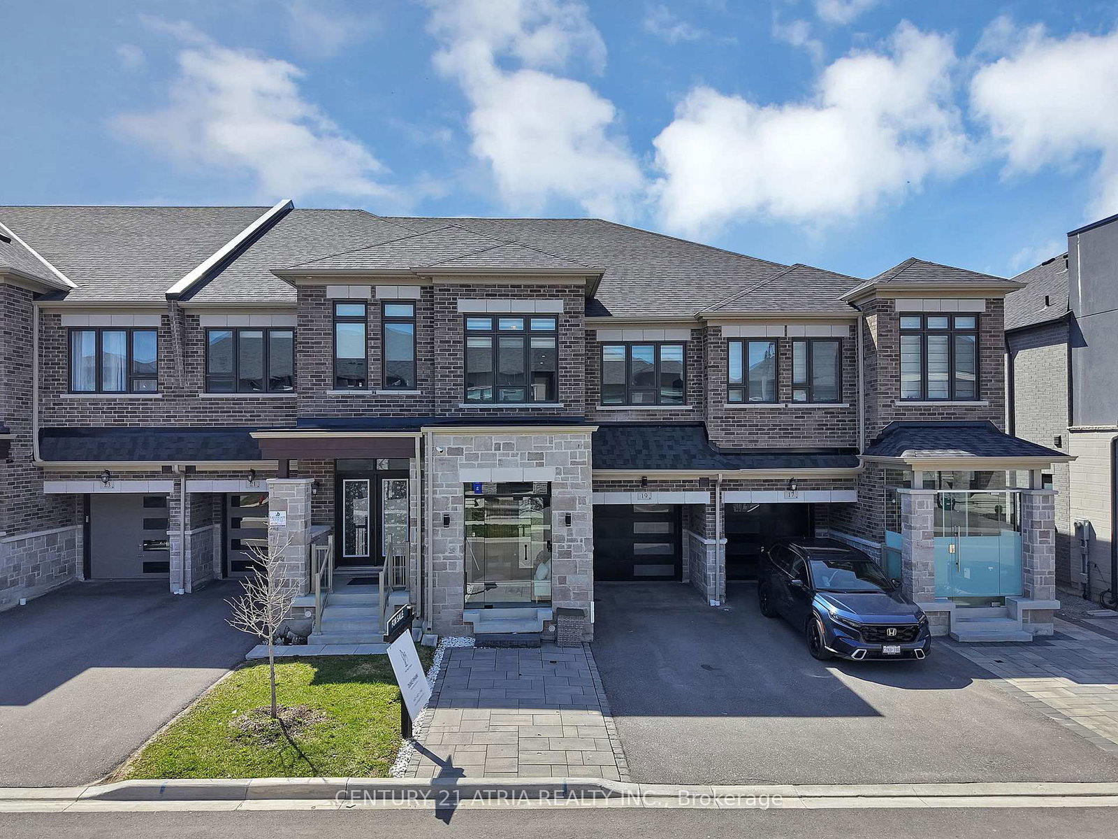 19-boiton-street-richmond-hill-ontario-n13055598
