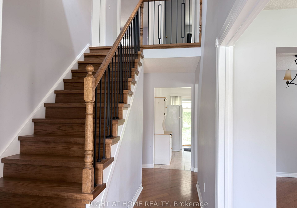 106-carlson-drive-newmarket-ontario-n13055734