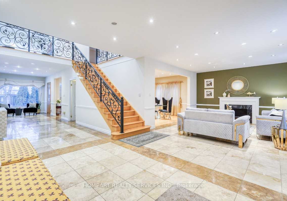 69-ava-crescent-richmond-hill-ontario-n13055834