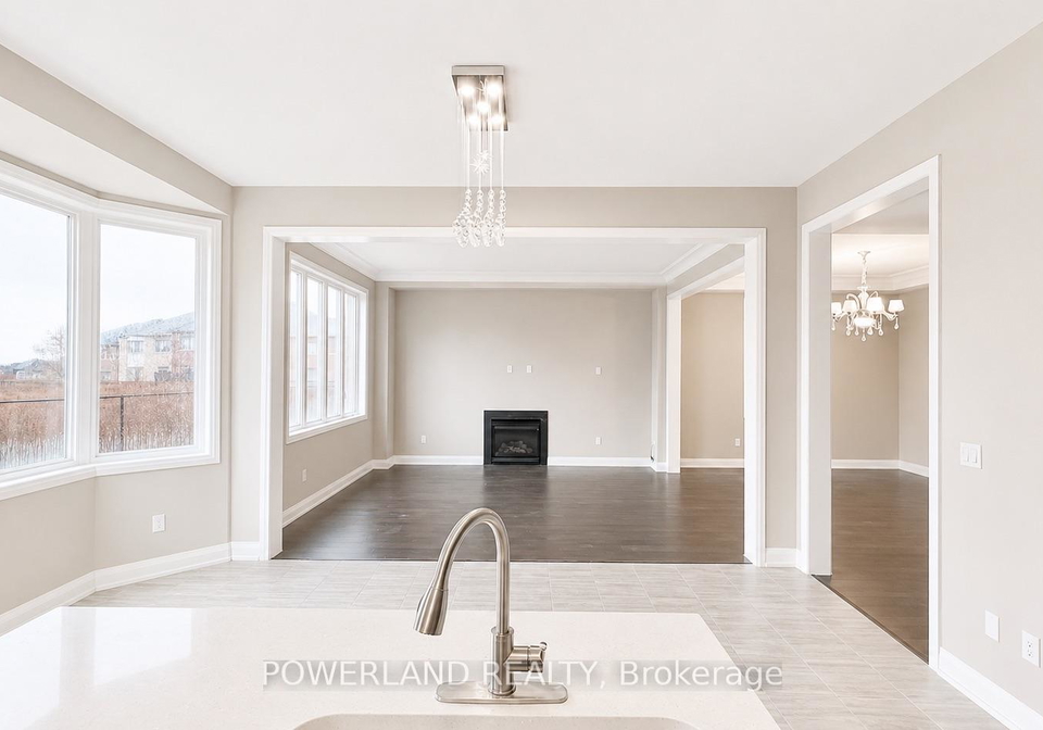 9-cyprus-glen-east-gwillimbury-ontario-n13056002