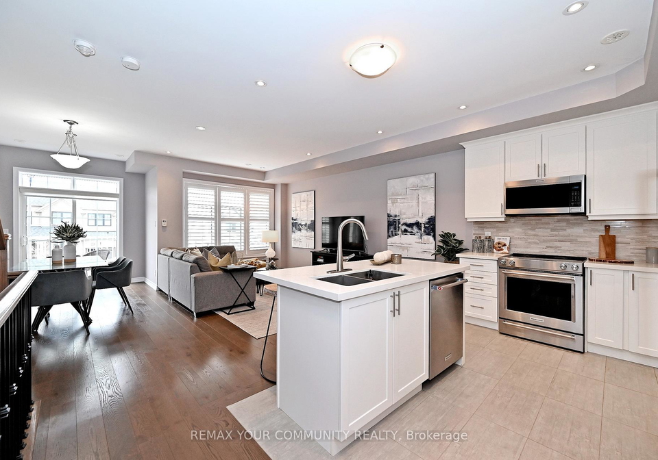 39-blackpool-lane-east-gwillimbury-ontario-n13056230