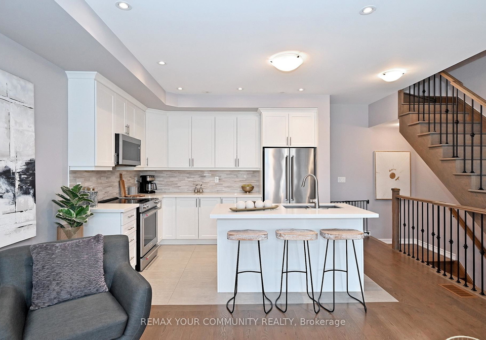 39-blackpool-lane-east-gwillimbury-ontario-n13056230