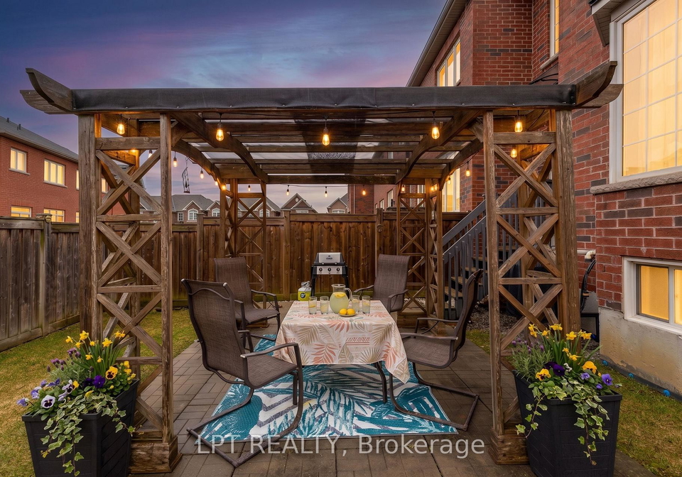 38-pacific-rim-court-richmond-hill-ontario-n13056280