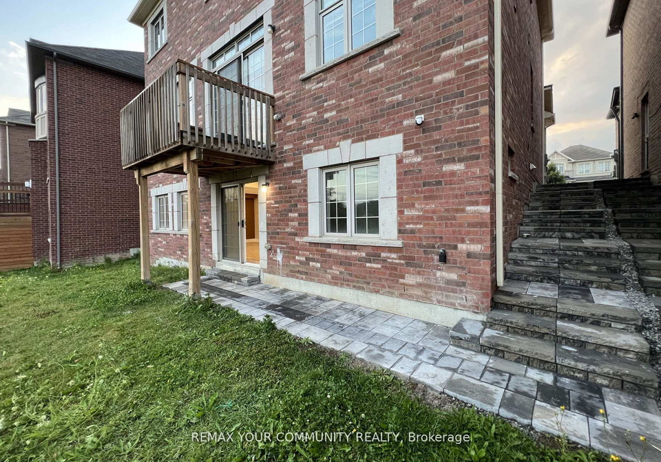 517-clifford-perry-place-newmarket-ontario-n13056352