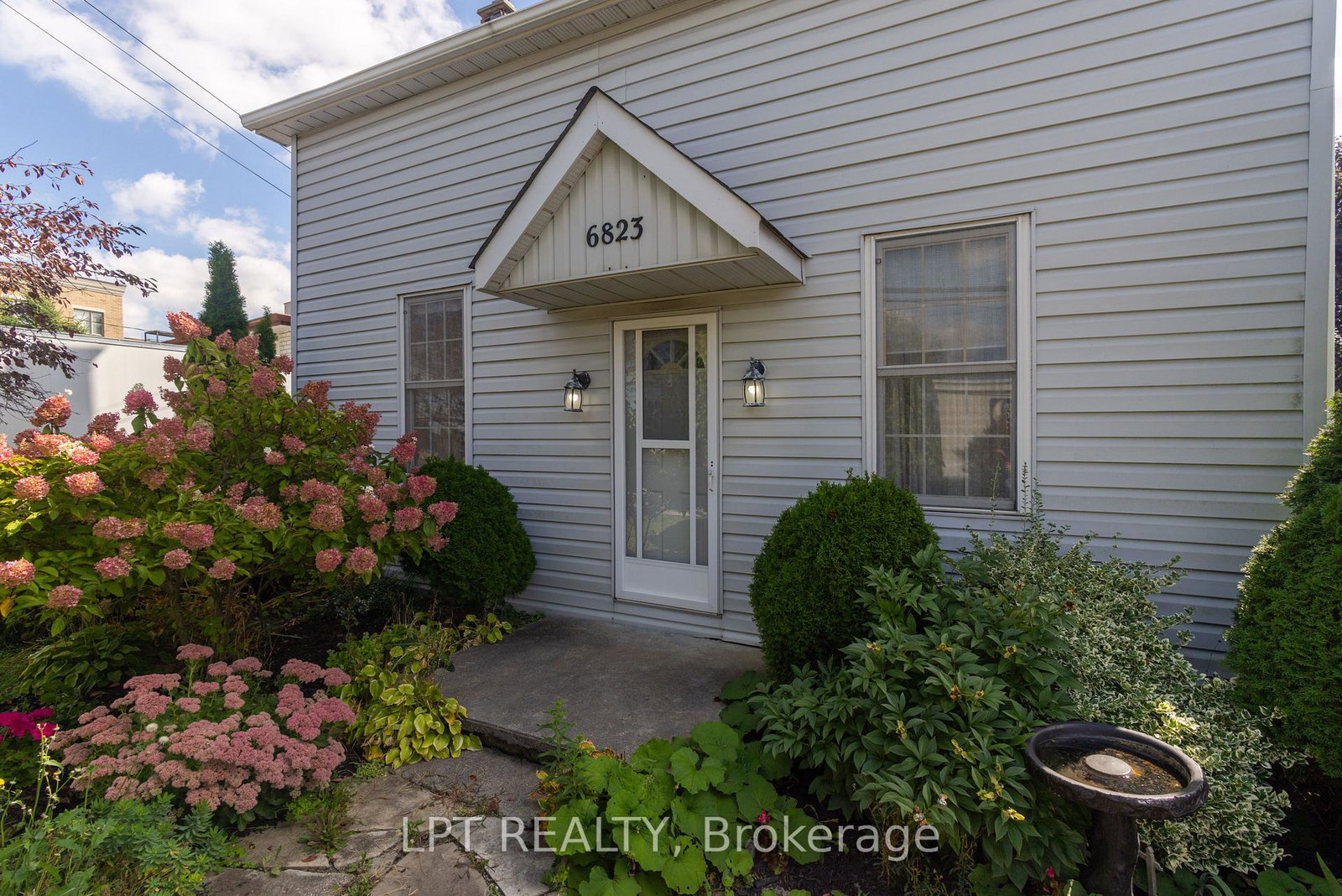 6823-main-street-whitchurch-stouffville-ontario-n13056358