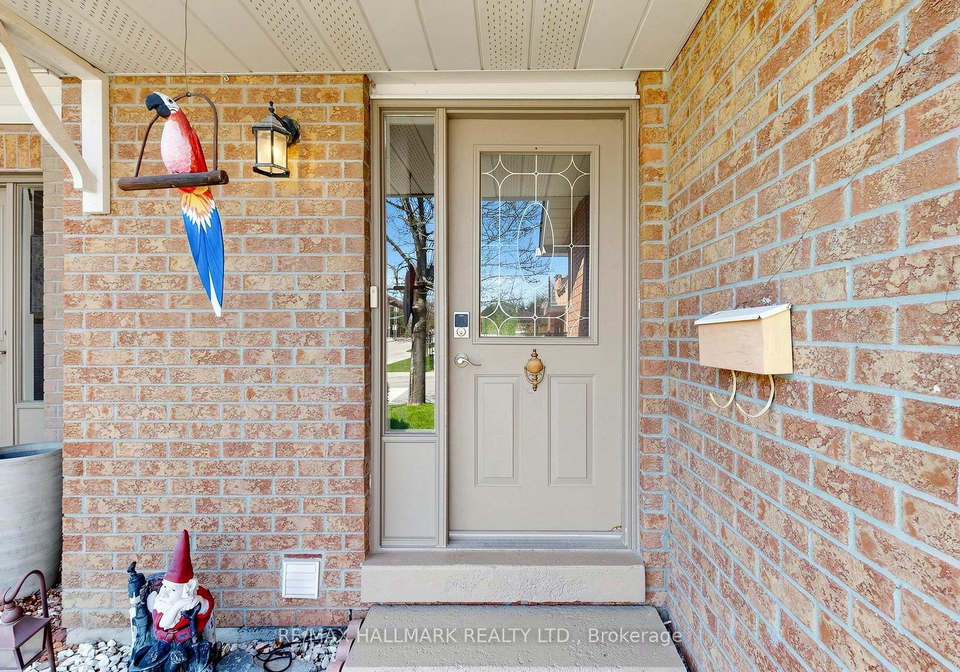 304-maciver-boulevard-newmarket-ontario-n13056810