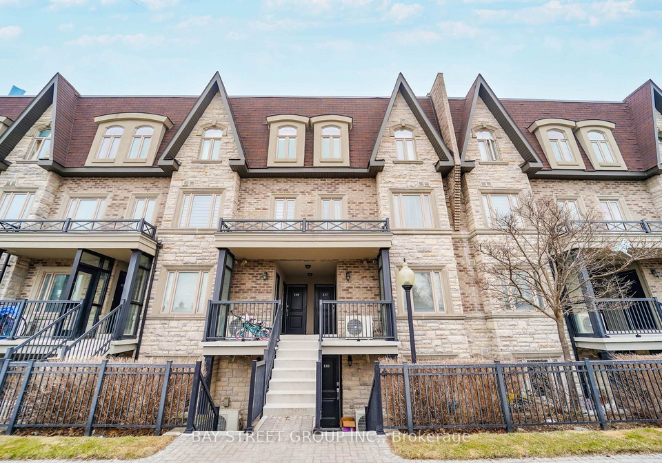 320-john-street-markham-ontario-n13057136