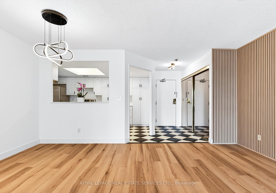 100-observatory-lane-richmond-hill-ontario-n13057870