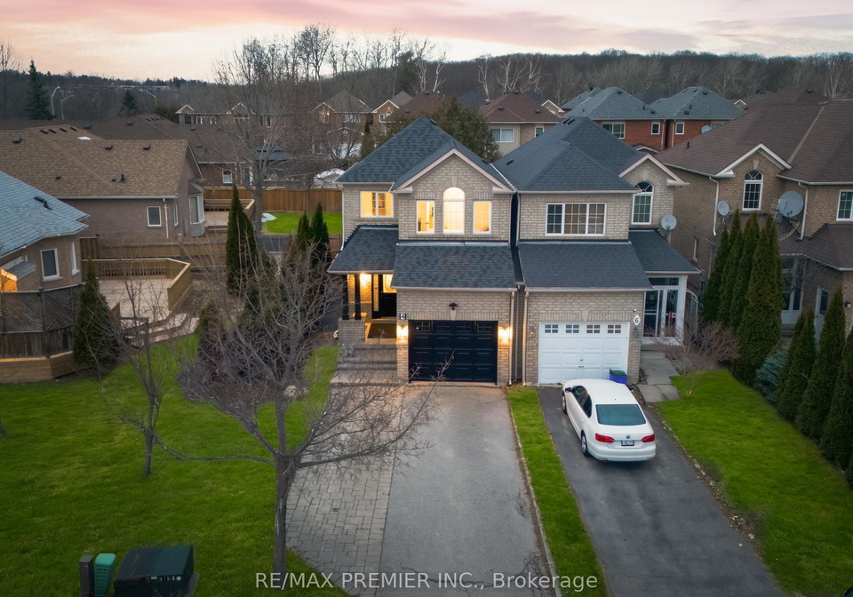4-hacienda-drive-richmond-hill-ontario-n13058102