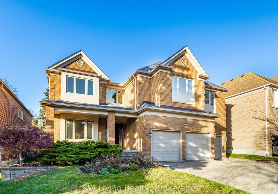 959-lockwood-circle-newmarket-ontario-n13058174
