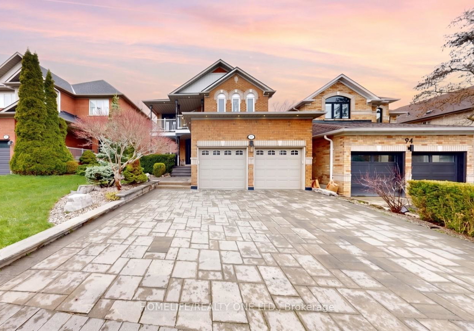 96-estate-garden-drive-richmond-hill-ontario-n13058338