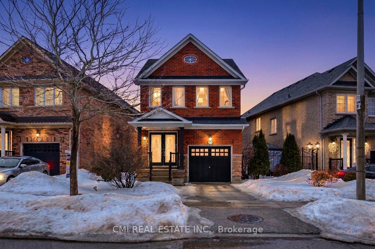 107-venice-gate-drive-vaughan-ontario-n13059134