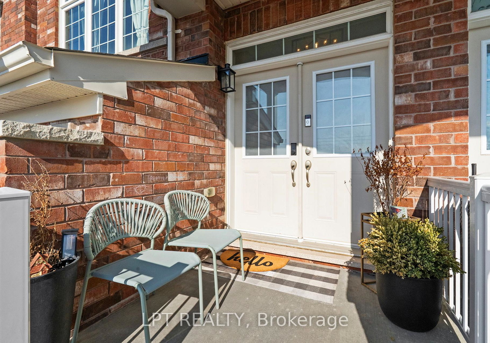 117-taucar-gate-bradford-west-gwillimbury-ontario-n13059222