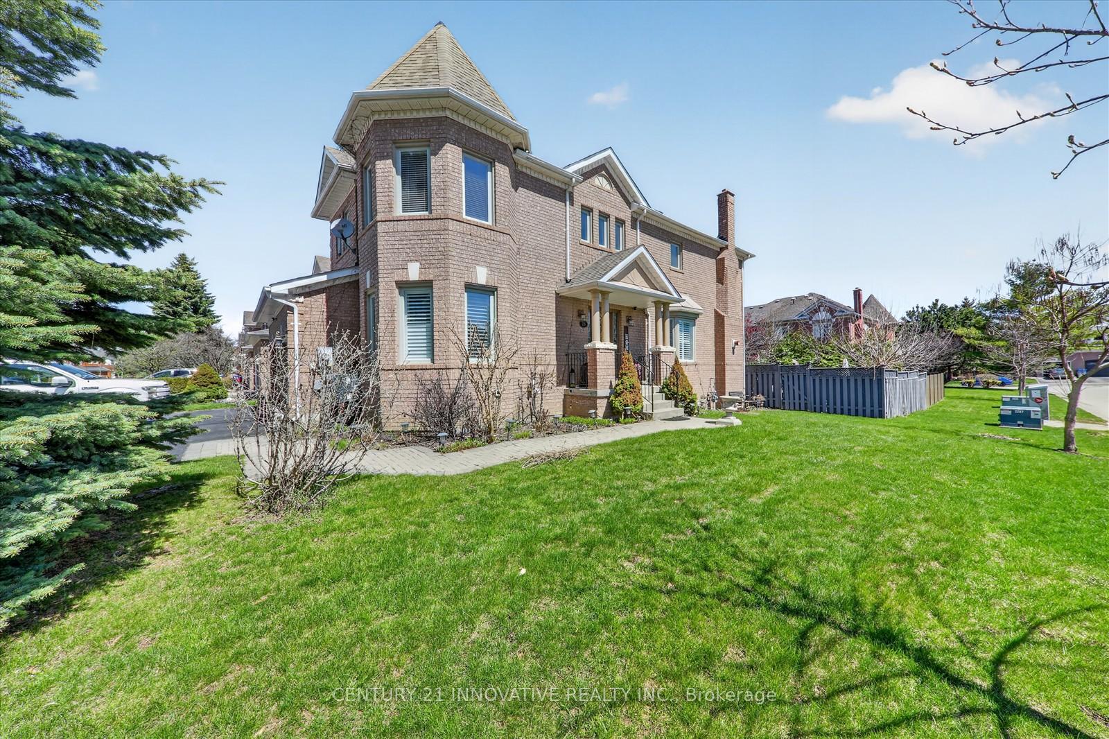 255-denise-circle-newmarket-ontario-n13060020