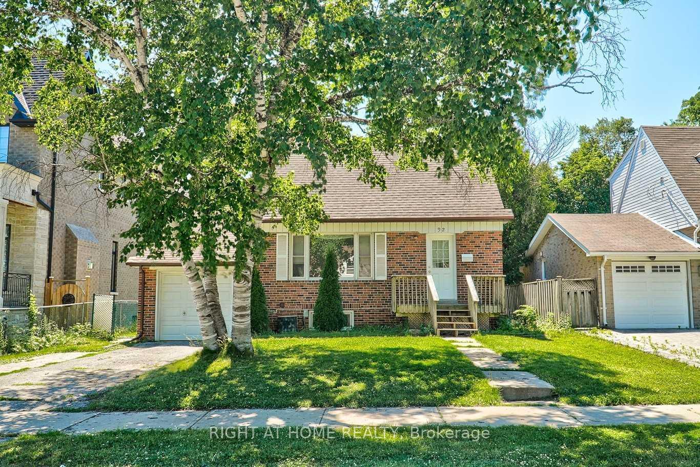 92-lawrence-avenue-richmond-hill-ontario-n13061320