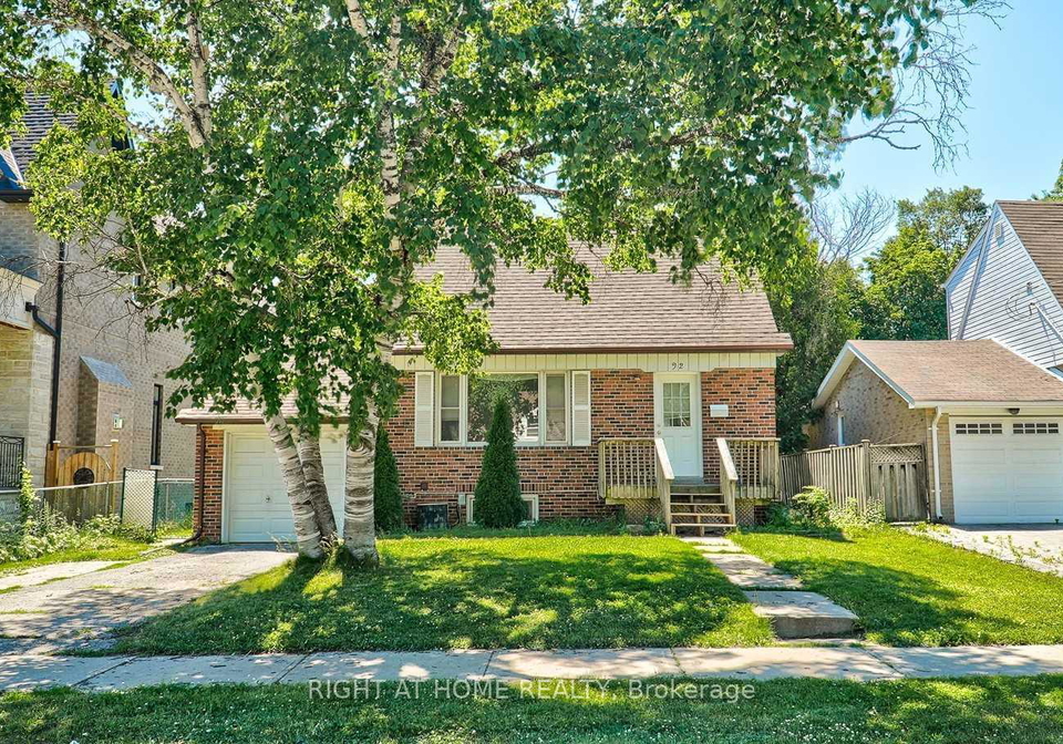 92-lawrence-avenue-richmond-hill-ontario-n13061320