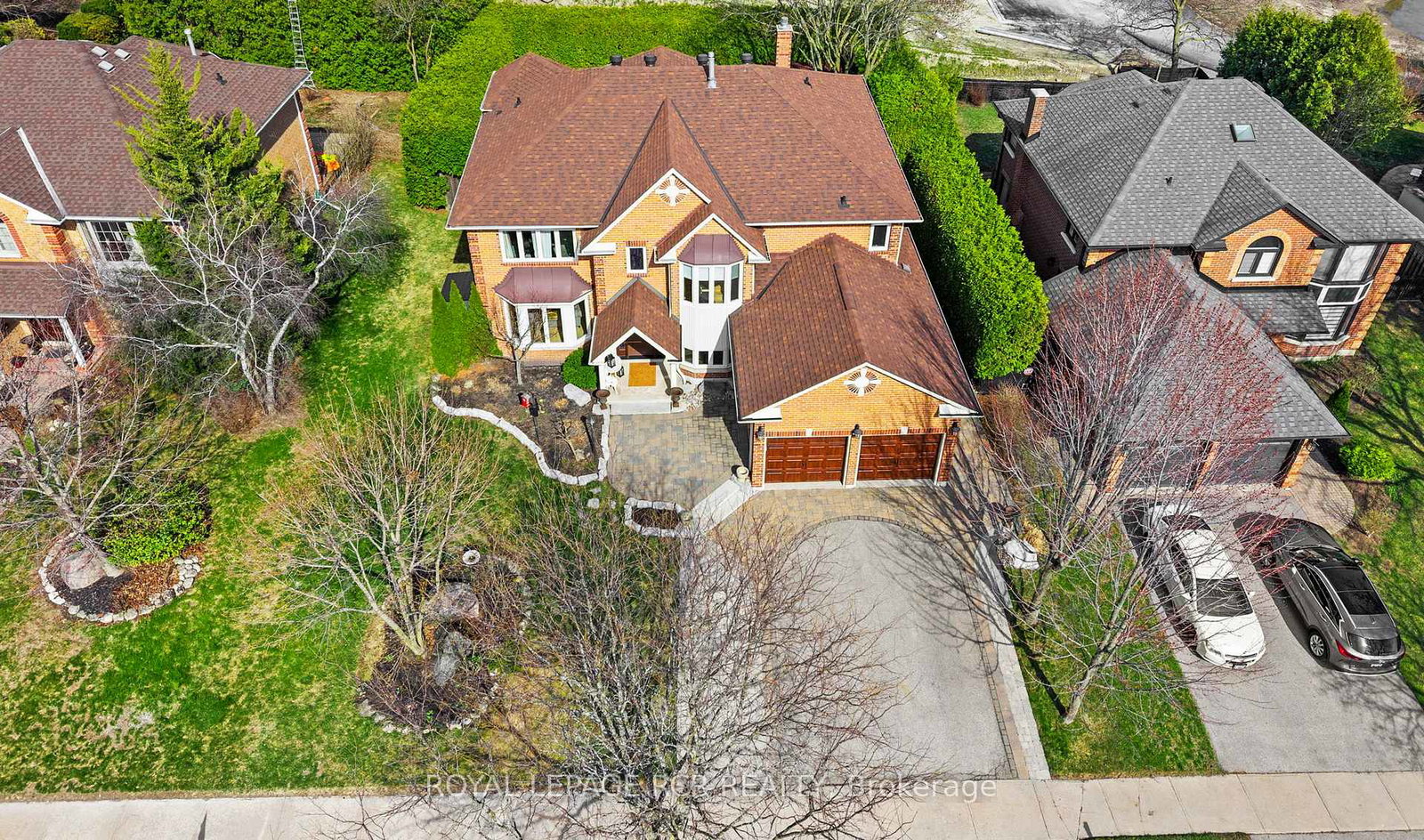 409-alex-doner-drive-newmarket-ontario-n13061594