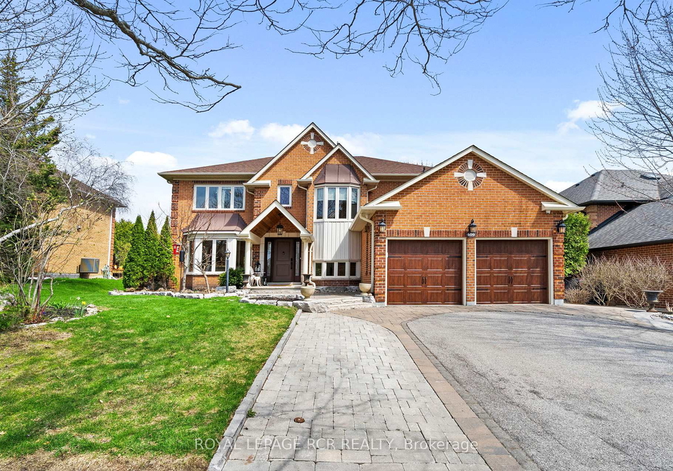 409-alex-doner-drive-newmarket-ontario-n13061594