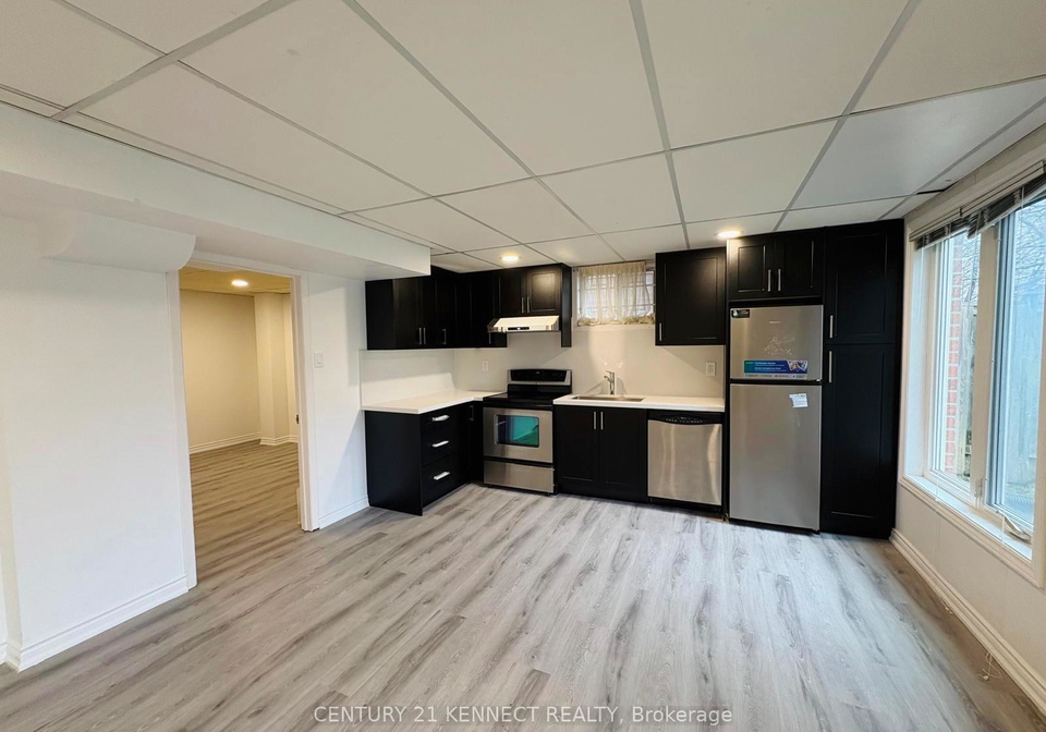 33-somerset-crescent-richmond-hill-ontario-n13062300