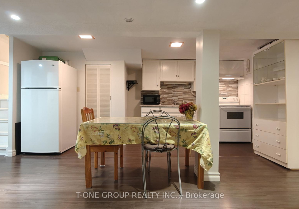 2-waggoners-wells-lane-markham-ontario-n13063228