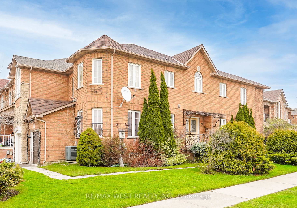 149-foxchase-avenue-vaughan-ontario-n13063808
