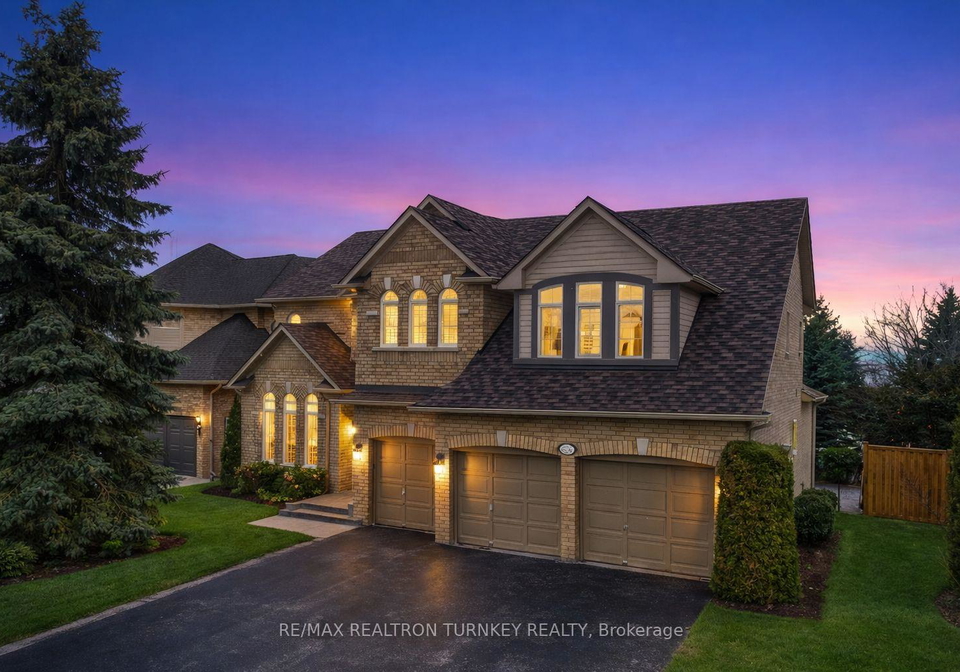 668-foxcroft-boulevard-newmarket-ontario-n13064948