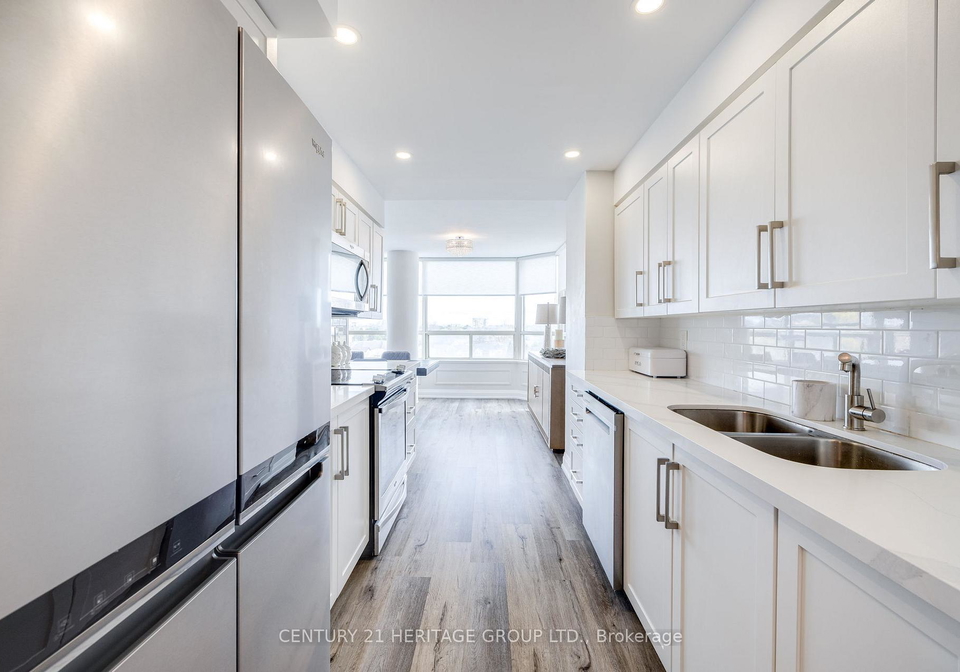 7-townsgate-drive-vaughan-ontario-n13067398